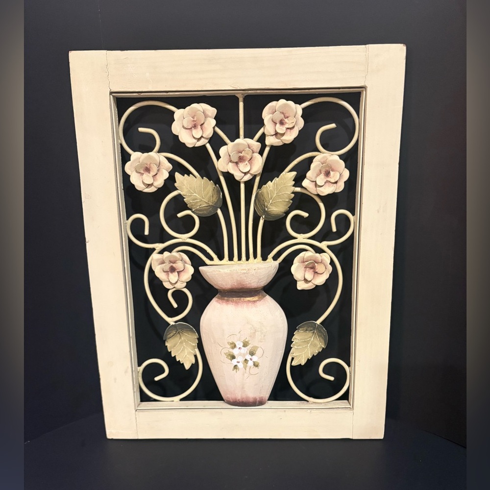 3D Vintage Floral Vase Wall Art in Cream and Pink
